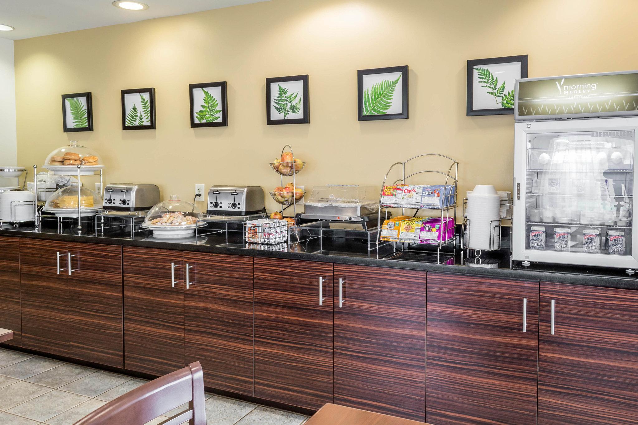 Spark By Hilton - Area & Hwy 460 3*