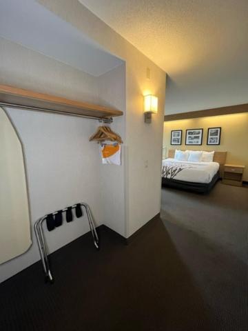Spark By Hilton - Area & Hwy 460 3*